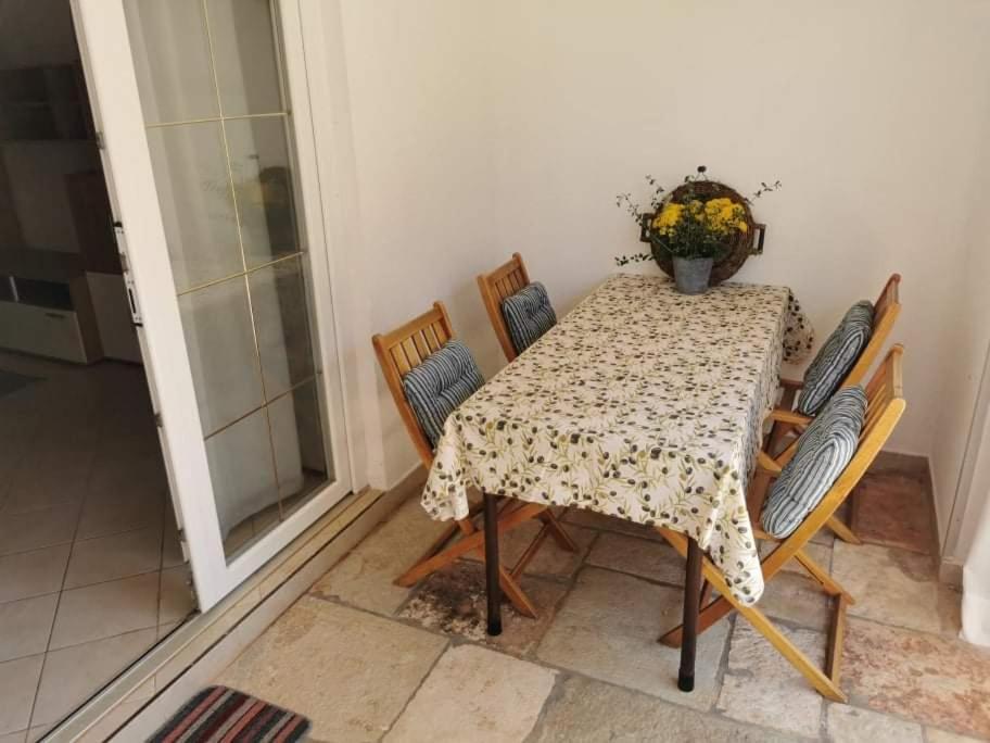 App Carla Apartamento Novigrad Istria Exterior foto
